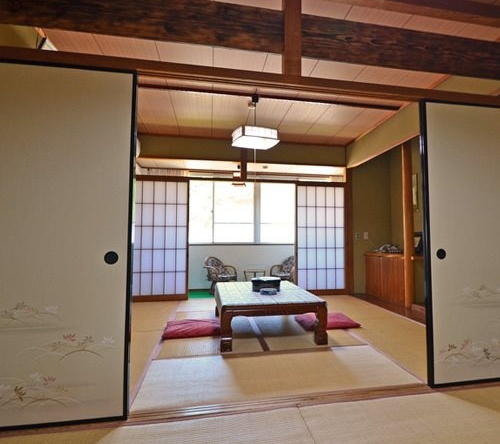 Shinyu Onsen Ryokan, 日置 — 照片 1