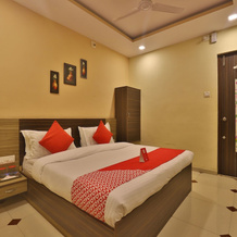Oyo 11867 Hotel Nilkanth Inn, Халол — фото 5