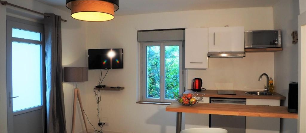 Studio moderne, hypercentre de Cholet, arrivée autonome !, 绍莱 — 照片 1