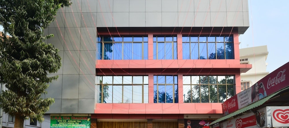 Treebo Trend Hotel Rudraksh, Гувахати — фото 1