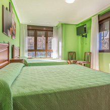 House with 5 Bedrooms in Sevares, with Wonderful Mountain View, Enclosed Garden And Wifi, 塞瓦雷 — 照片 4