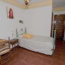 House With 4 Bedrooms in Torrejón el Rubio, With Wonderful Mountain Vi, Torrejon El Rubio — photo 2