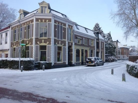 Huis met de Leeuwenkoppen, 迪伦 — 照片 1