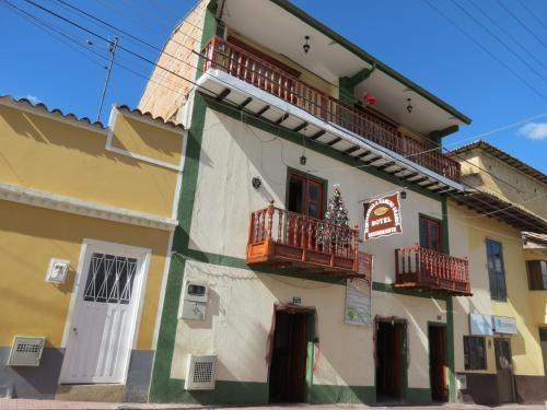 Hotel Rancho Grande, 米拉弗洛雷斯 — 照片 1