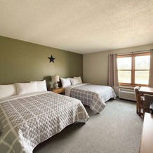The Trail Inn - Amana IA, Amana — photo 4