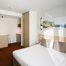B&B Hotel Barcelona Sant Cugat, Сан-Кугат-дель-Вальес — фото 4