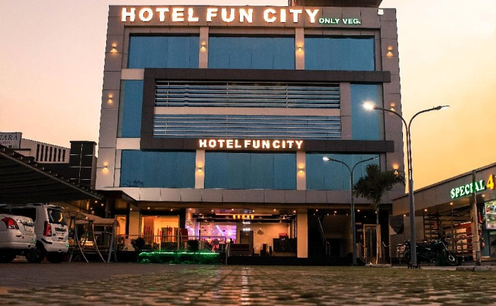 Hotel Fun City (Pure Veg), Kabilpore — photo 1