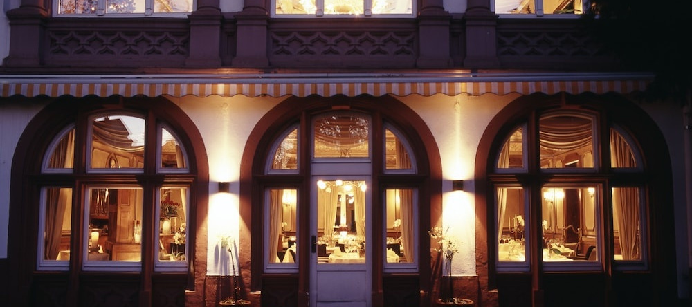 Hotel Kronenschlösschen, Хаттенхайм — фото 1