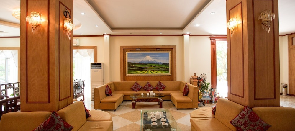 Thanh Lich Hotel, Uong Bi — photo 1