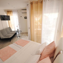 Villa Medusa Apartments, 多布罗沃达 — 照片 2
