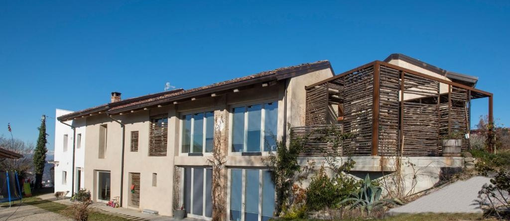 ROSTAGNI 1834 apt in villa with pool in the Barolo region, 诺韦洛 — 照片 1