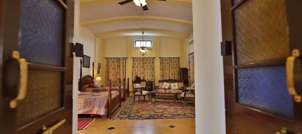Roop Niwas Kothi, Навалгарх — фото 1