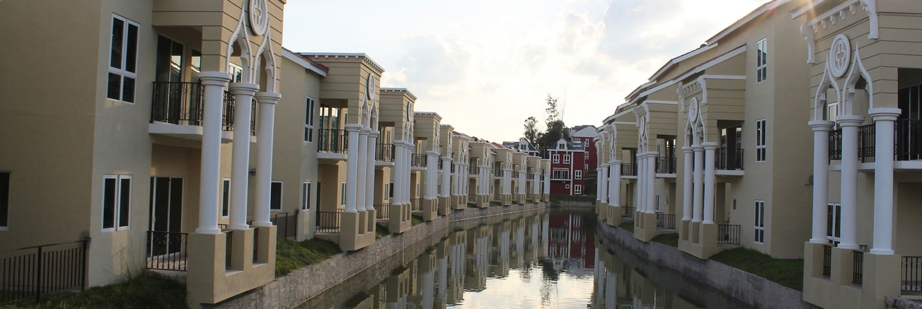 Everia Villas Resort, 甘邦 — 照片 1