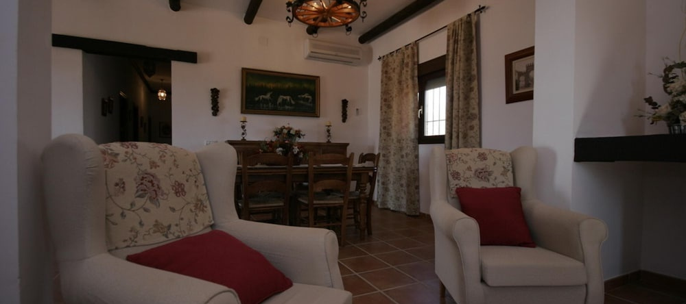 House With 4 Bedrooms in Posadas, With Wonderful Mountain View, Privat, 波萨达斯 — 照片 1