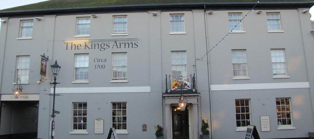 Kings Arms Hotel Westerham by Greene King Inns, 韦斯特汉姆 — 照片 1