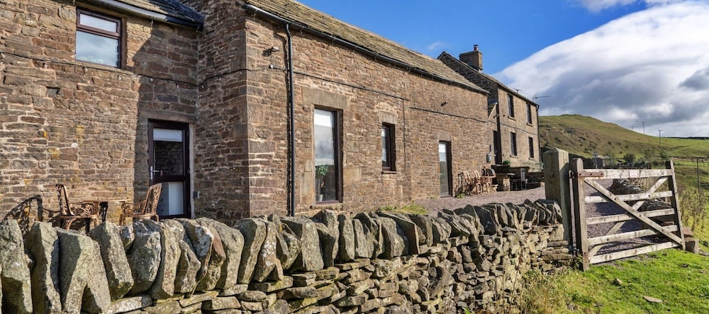 Farmhouse in Staffordshire With Hill Views, 巴克斯顿 — 照片 1