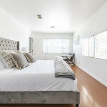 Charming Spacious Home - Modern Comforts, Prime Location, Роузмид — фото 3
