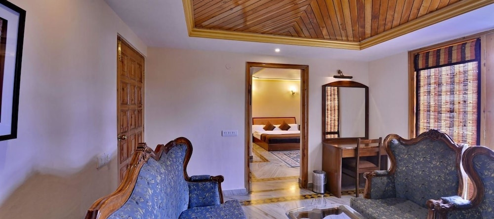 Wood Stock Resort, Naldehra — photo 1