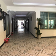 Millennium Inn Hotel, 纳兰 — 照片 3