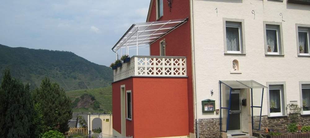 Holiday Home in the Eifel With Balcony, 布雷姆 — 照片 1
