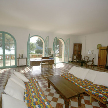 Beautiful Villa in Rayol-Canadel-sur-Mer near Sea, 拉约勒卡纳代勒滨海 — 照片 4