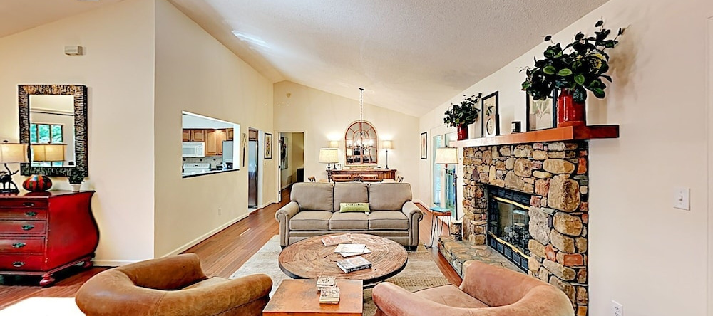 182 Brevard - 3 Br Home, 罗斯门 — 照片 1