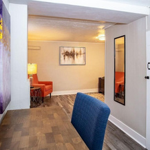 Cozy Carriage House | Walk to UNC | + Free Bikes, 格里利 — 照片 4
