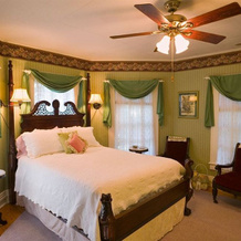Inn On Main Street Bed And Breakfast, Уивервилл — фото 3