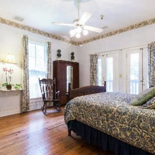Herlong Mansion Bed & Breakfast, Миканопи — фото 5