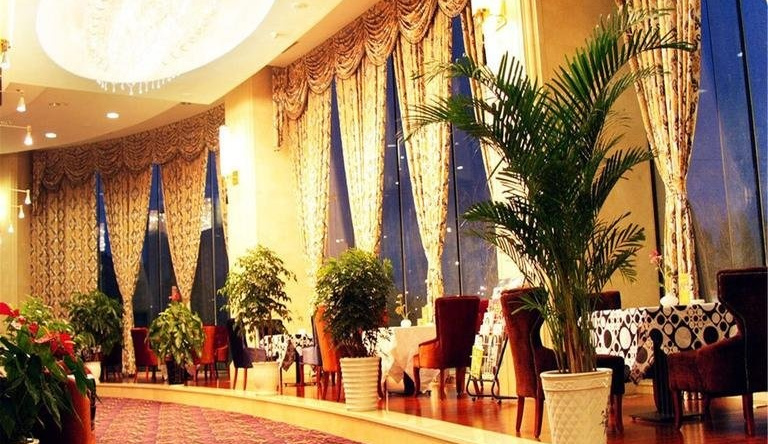Chifeng Jiutian International Hotel, Chifeng — photo 1