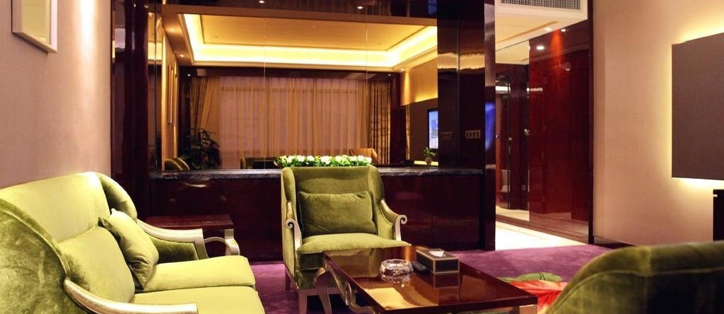 Riverside International Hotel, Wuzhou — photo 1