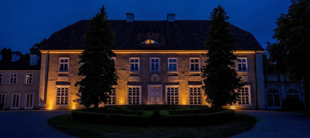 Pałac I Folwark Galiny, Бартошице — фото 1