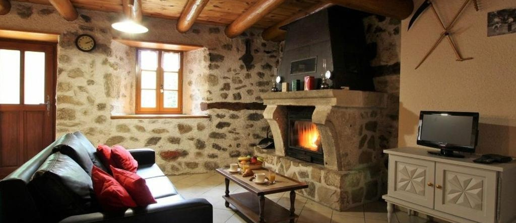Gîte Allègre, 4 pièces, 6 personnes - FR-1-582-151, 阿莱格尔 — 照片 1