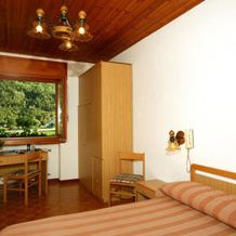 Hotel Edelweiss, Villeneuve — photo 3