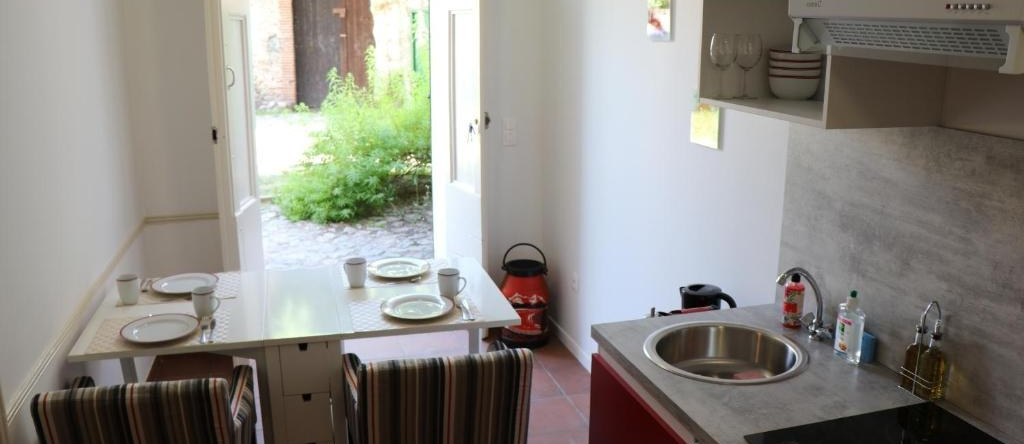 Studio au Coeur du Village avec terrasse et parking proche de Pamiers, 圣加布里埃尔 — 照片 1