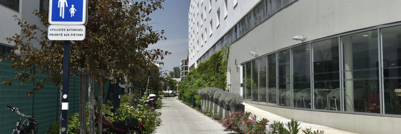 Appart Hôtel Mer & Golf City Bordeaux - Bassins à Flot, 波尔多 — 照片 1