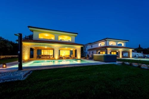 Luxury Villa Loma 2, Свети Вид-Михолице — фото 1