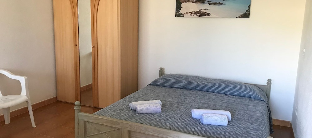 Camping Ermosa, Позада — фото 1