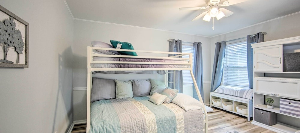 Longview Vacation Rental Home: 4 Mi to Dtwn, 朗维尤 — 照片 1