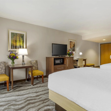 Best Western Plus River Escape Inn & Suites, 迪尔斯伯勒 — 照片 5