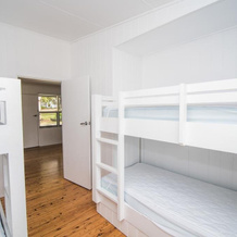 Lakeside Cabins & Holiday Village, Cudmirrah — photo 2