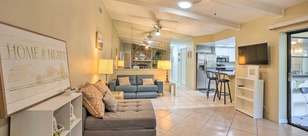 3 Mi to Philippe Park & Pier: Stunning Retreat, Safety Harbor — photo 1
