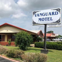 Vanguard Motel, Navasota — photo 5