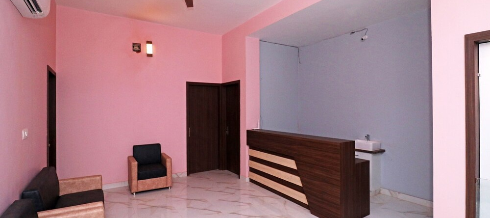 OYO 23416 Maharaja Hotel, Sarnath — photo 1