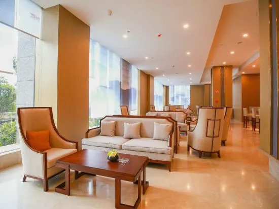 Yuankun Hot Spring Hotel, 德昌 — 照片 1