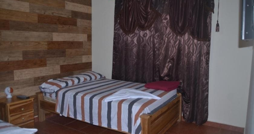 Hostal Doraz, Бахо Бокете — фото 1