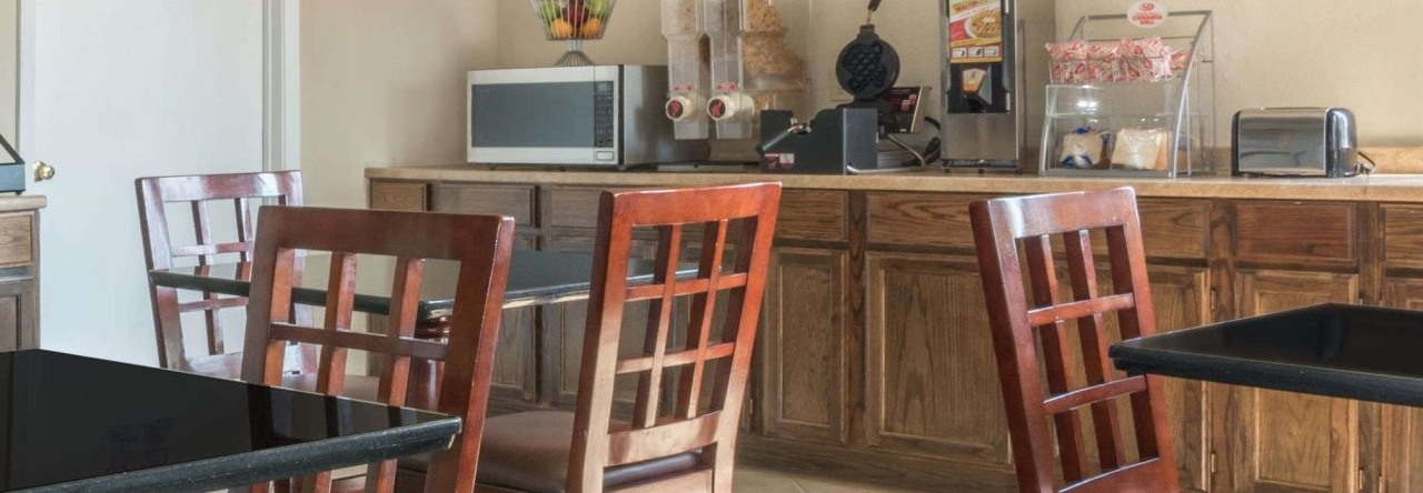 Hill Country Inn & Suites, 科珀拉斯科夫 — 照片 1