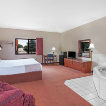 Super 8 by Wyndham Mason City, Mason City — photo 4
