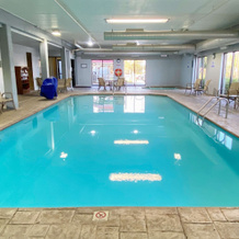 La Quinta Inn & Suites by Wyndham Clarksville, Clarksville — photo 5