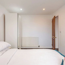 4 bed House - Private Garden - Free Parking, 纽敦纳兹 — 照片 2